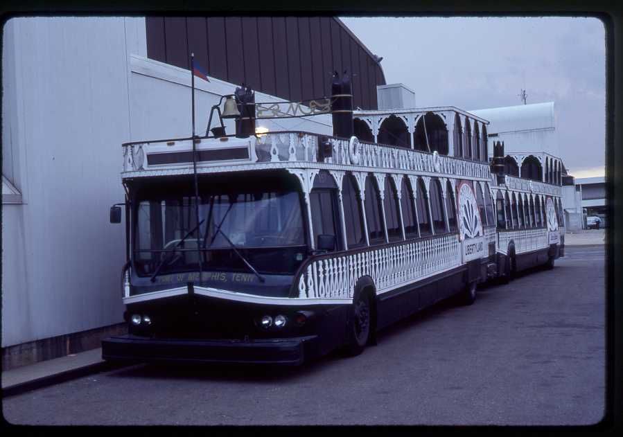 Memphis TN Libertyland Amusement Park bus original slide # 857 taken 1985.jpg